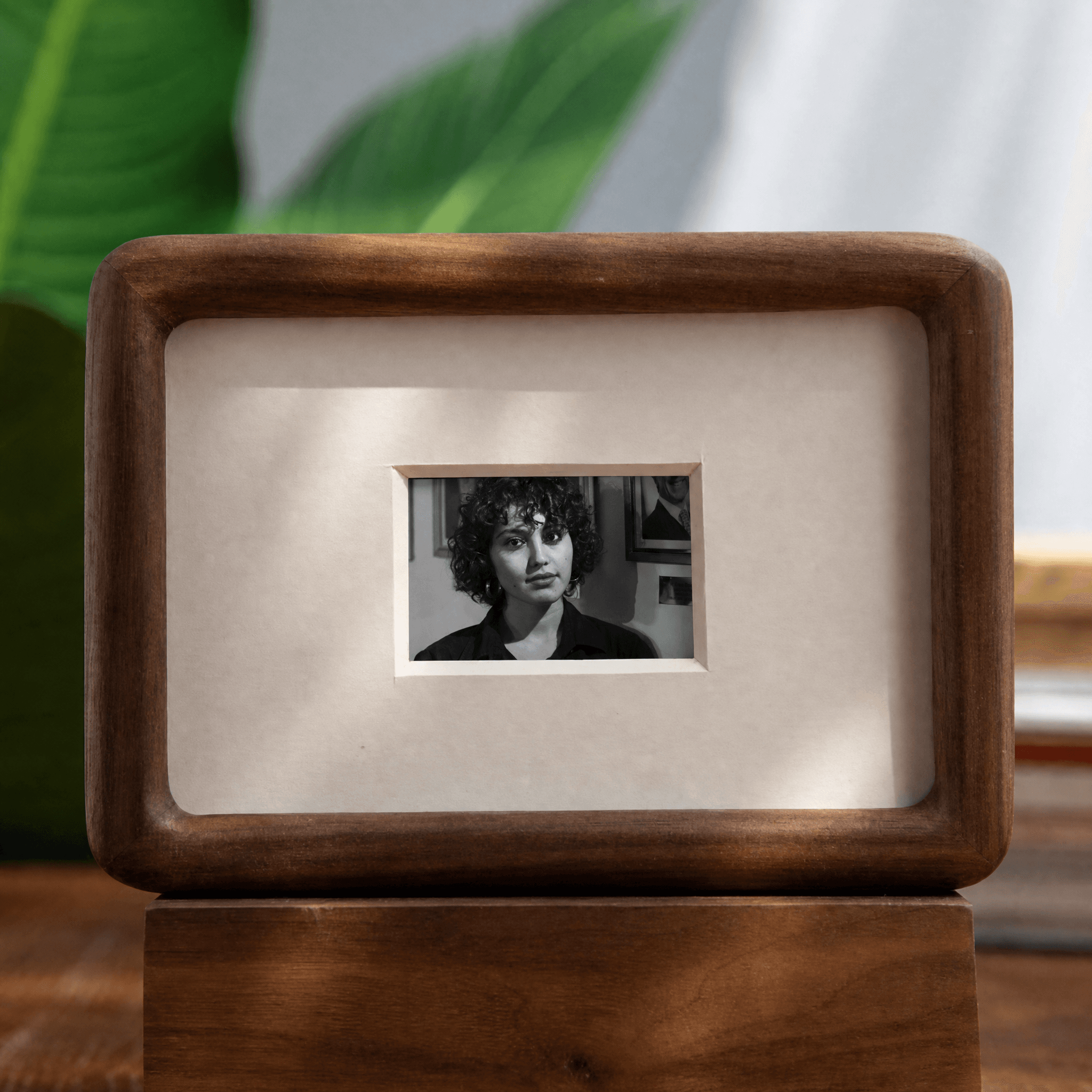 Bless Frame — Classic Round Corner Solid Wood Picture Frame | HanSimon Bless Frame — Classic Round Corner Solid Wood Picture Frame - Image 11