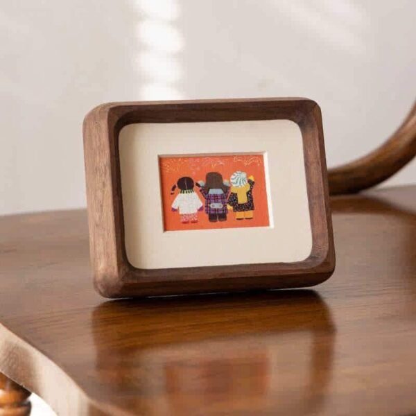 Memento Frame — Vintage Small Solid Wood Picture Frame