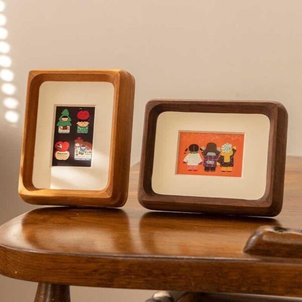 Memento Frame — Vintage Small Solid Wood Picture Frame