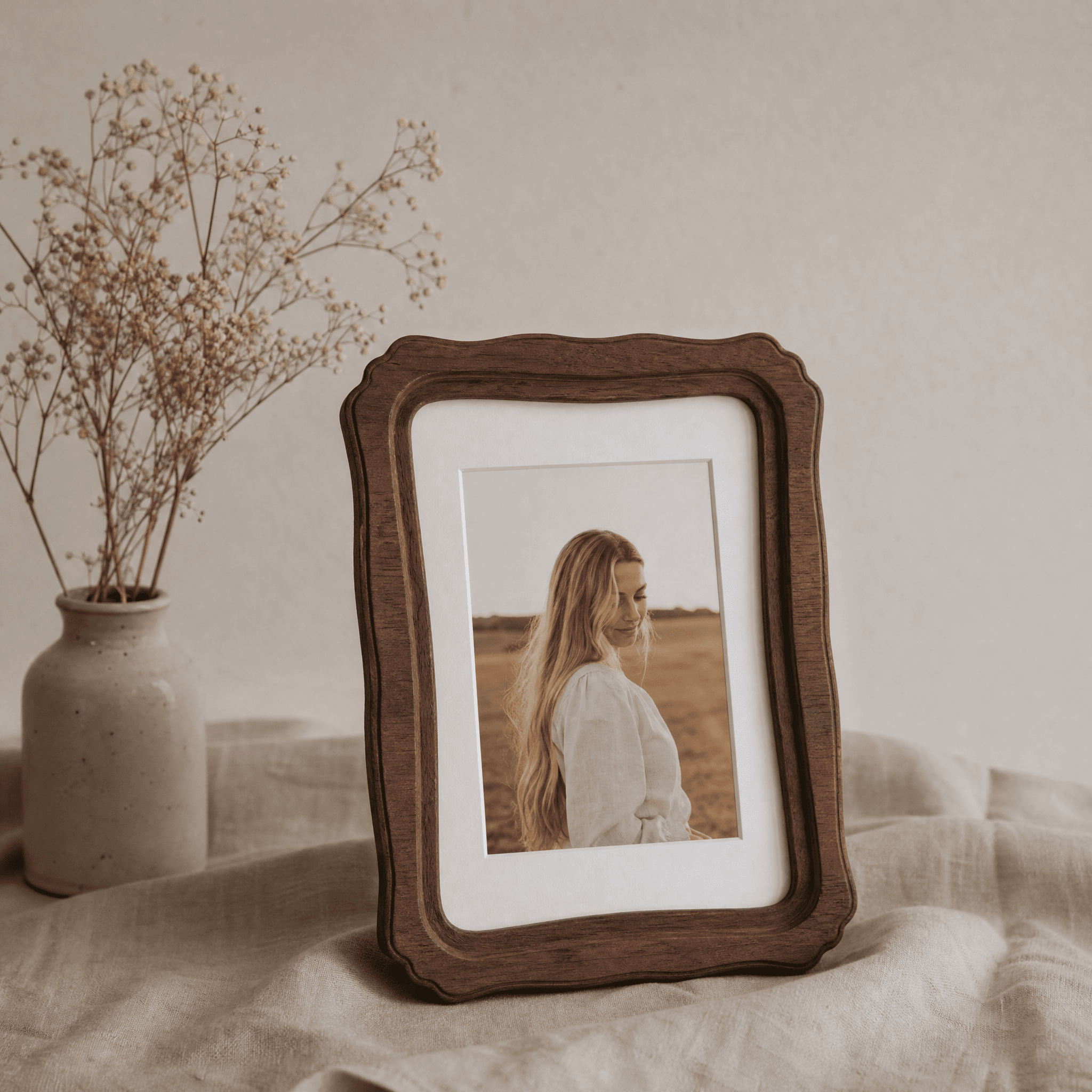 Grove Frame — Curvy Solid Wood Picture Frame | HanSimon Grove Frame — Curvy Solid Wood Picture Frame - Image 9