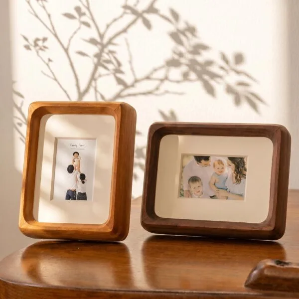 Memento Frame — Vintage Small Solid Wood Picture Frame